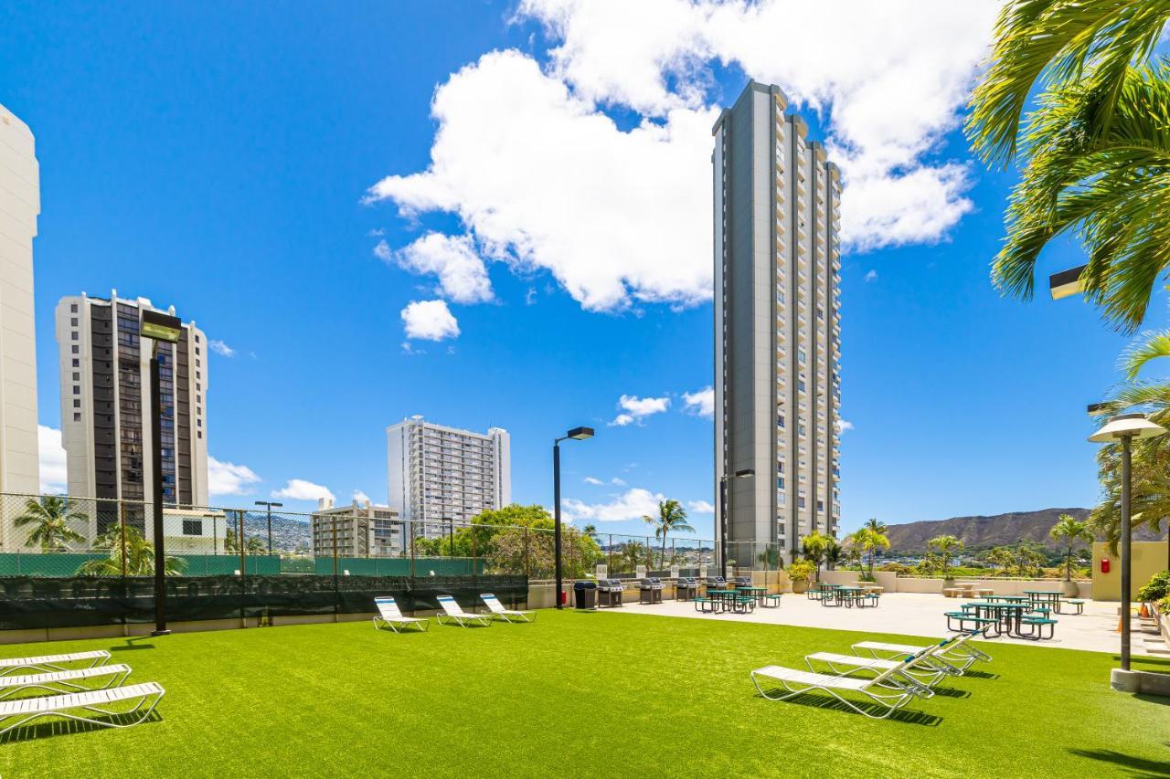 Beautiful Mountain View In Waikiki Sunset With Parking Honolulu Exterior foto