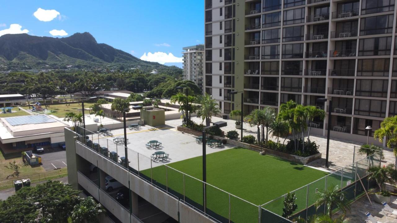 Beautiful Mountain View In Waikiki Sunset With Parking Honolulu Exterior foto